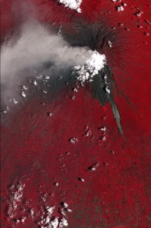 Mount Merapi 2010 eruption ASTER satellite Java Indonesia subduction zone andesite stratovolcano
