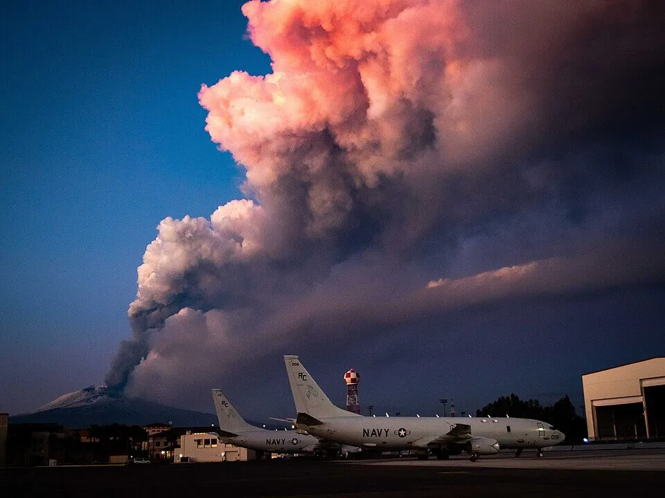 Mount Etna paroxysm lava fountain Sicily Italy 2021 active volcano